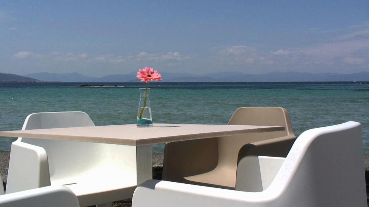 Plaza 호텔 Aegina 외부 사진